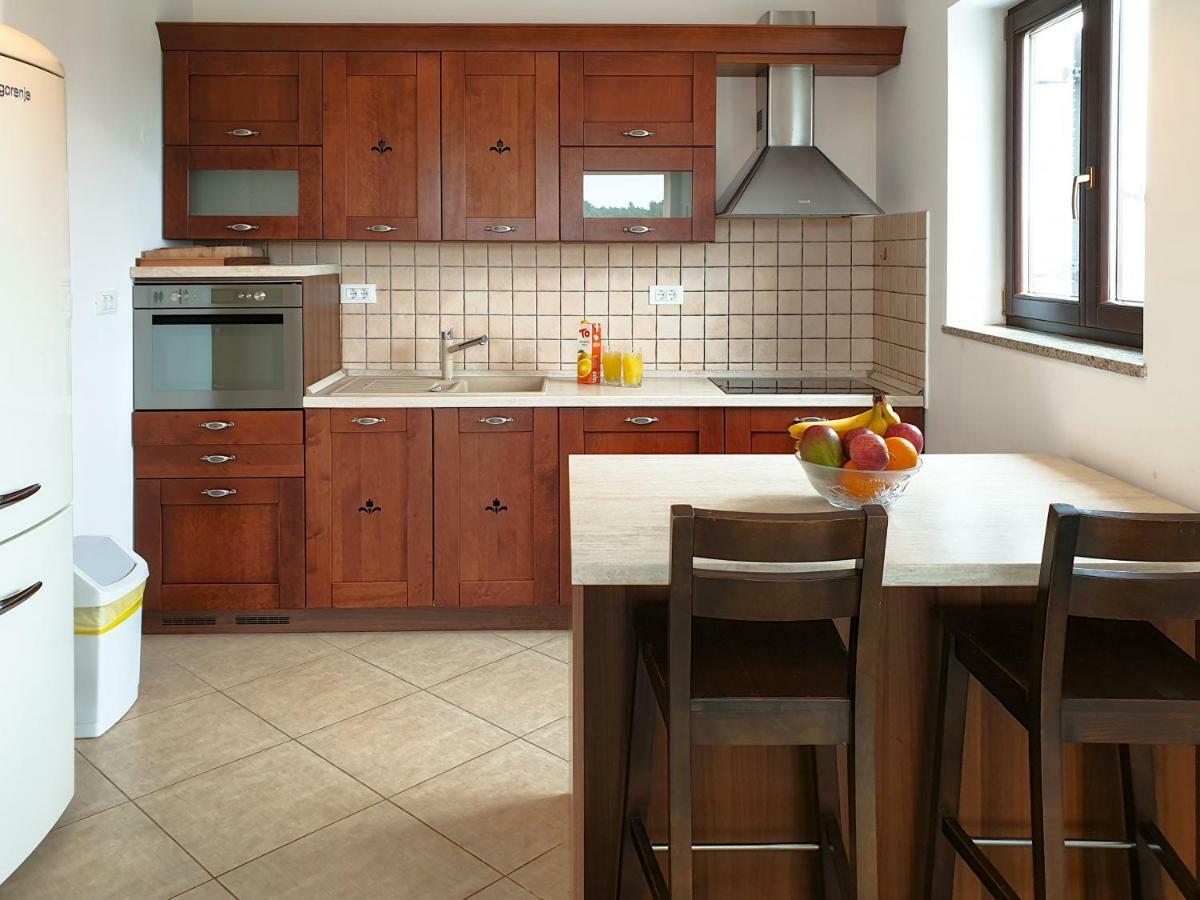 Apartment Oliva Yourcroatiaholiday Premantura Exterior photo